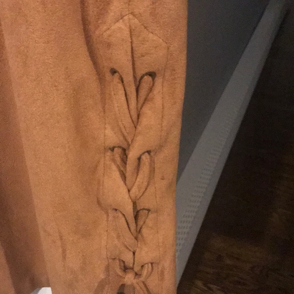 Faux suede brand new skirt - Picture 2 of 4